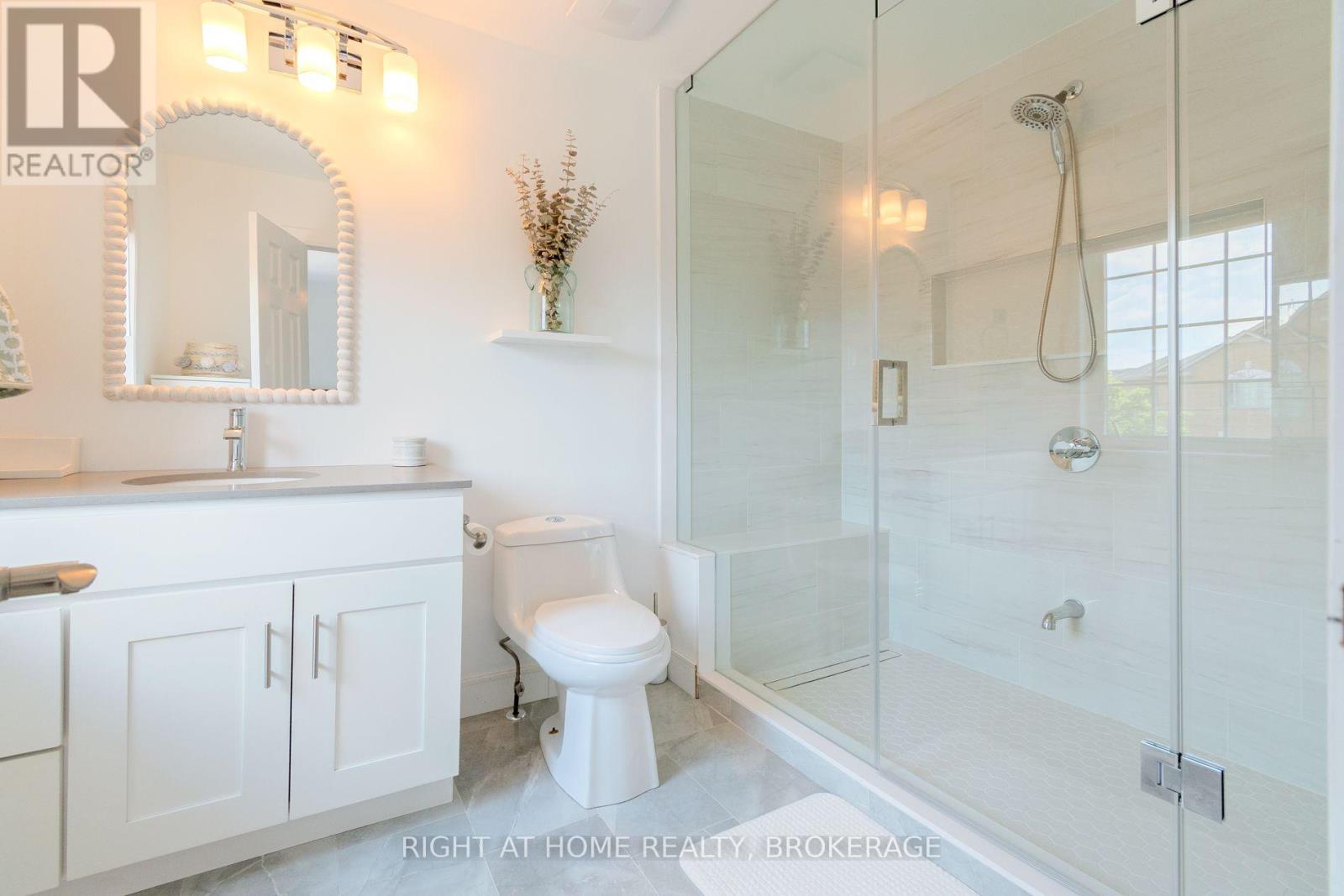 2515 Gill Crescent, Oakville (Ro River Oaks), Ontario  L6H 6R8 - Photo 25 - W12217406