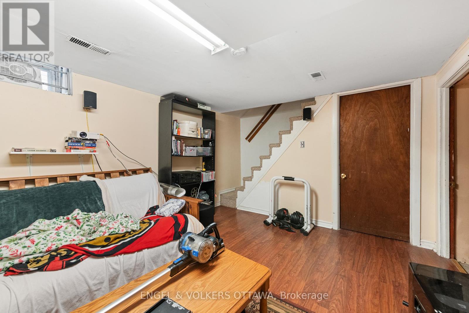 176 Arlington Avenue, Ottawa, Ontario  K1R 5S7 - Photo 18 - X12199278
