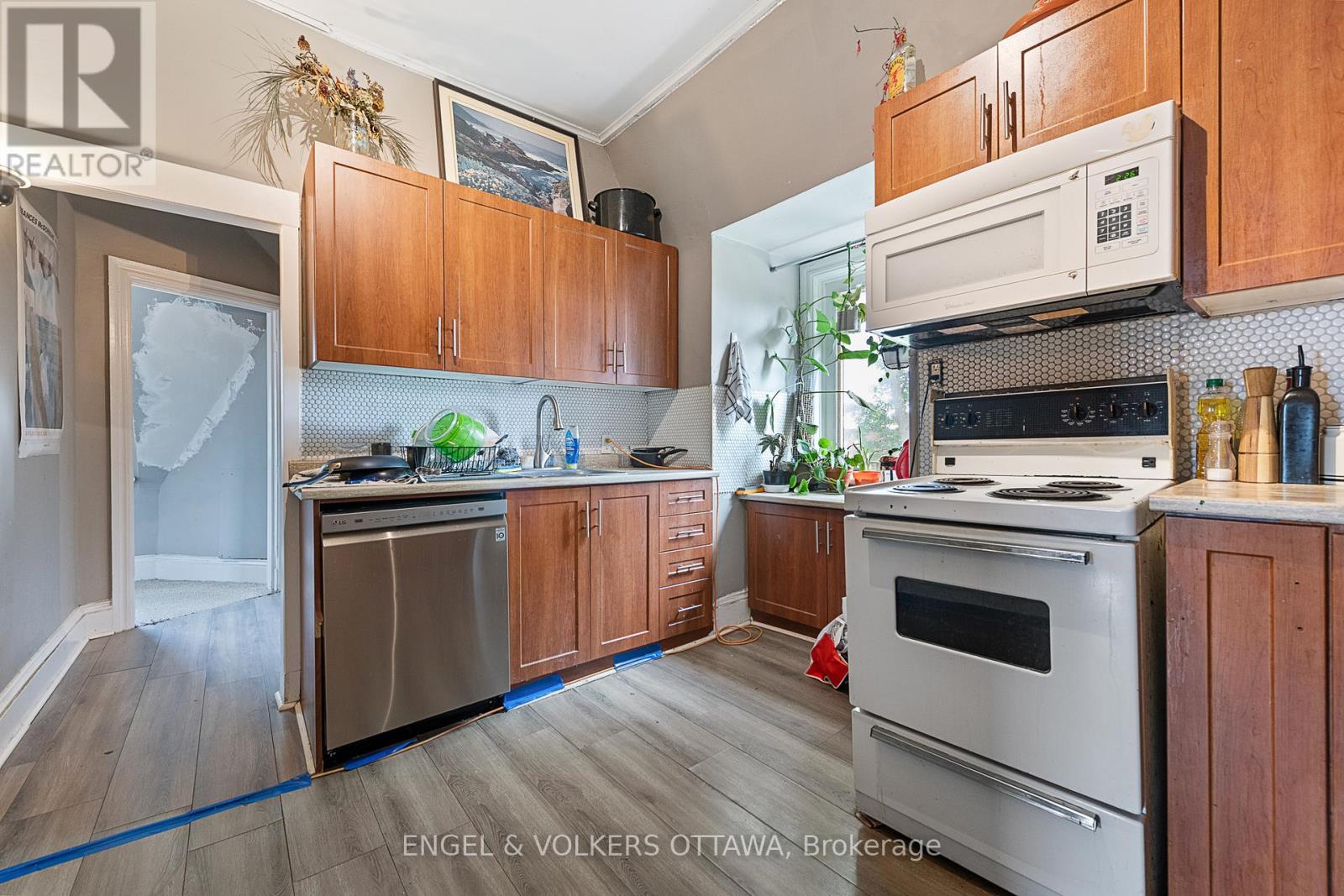 176 Arlington Avenue, Ottawa, Ontario  K1R 5S7 - Photo 24 - X12199278