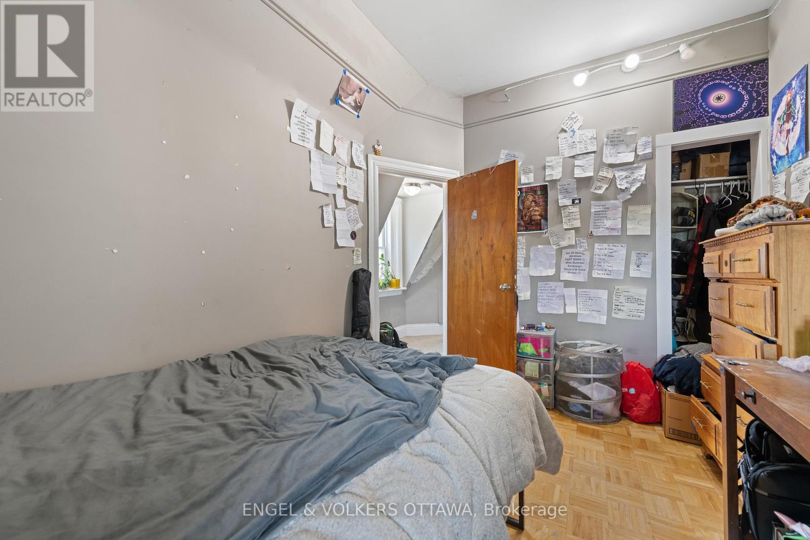 176 Arlington Avenue, Ottawa, Ontario  K1R 5S7 - Photo 36 - X12199278