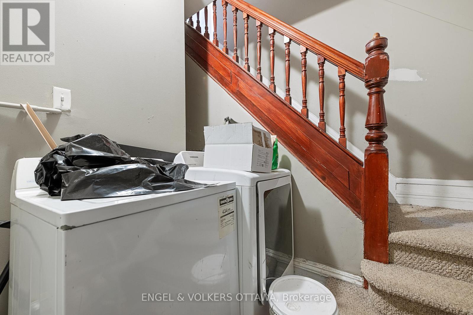 176 Arlington Avenue, Ottawa, Ontario  K1R 5S7 - Photo 39 - X12199278