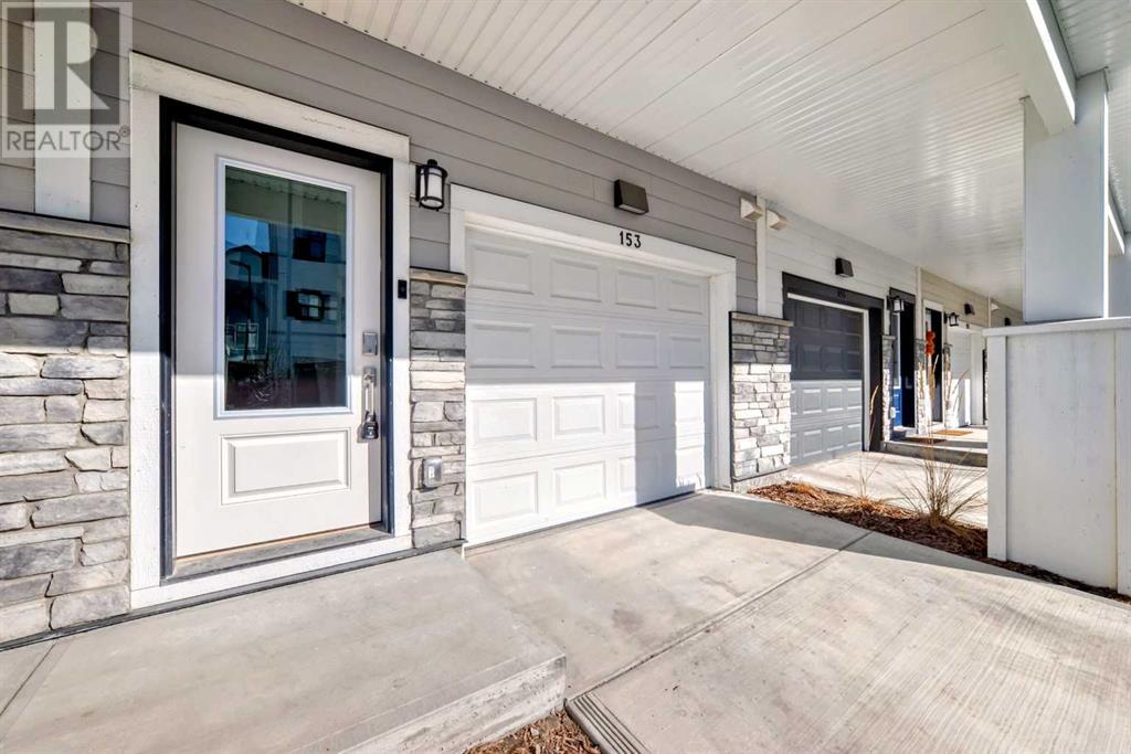 Property at 153 Les Jardins Park SE image 1