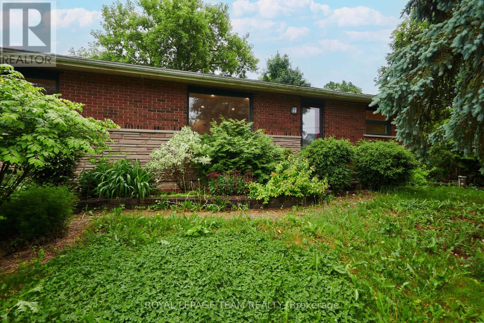 Property at 7078 MASON STREET image 3