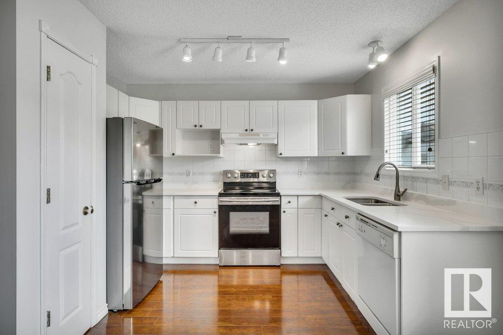 Property at 5835 204 ST NW image 5