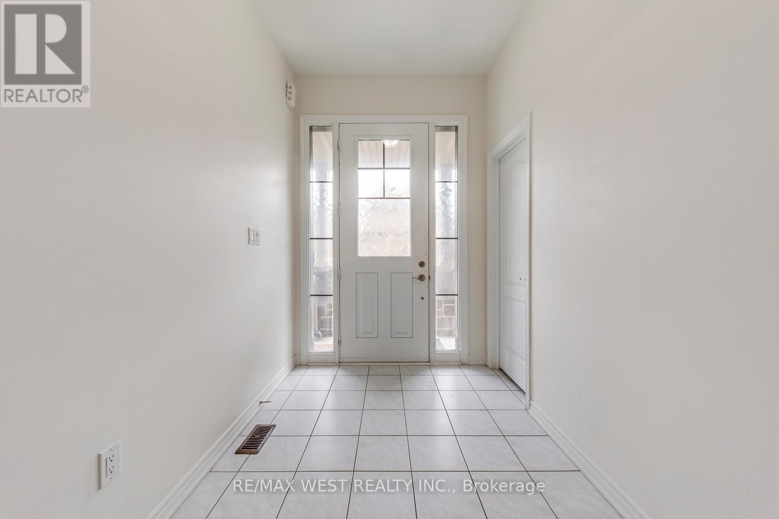 Property at 286 DANNY WHEELER BOULEVARD image 4