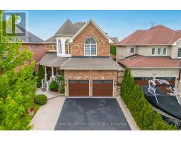102 LAURIER AVENUE, Richmond Hill, Ontario