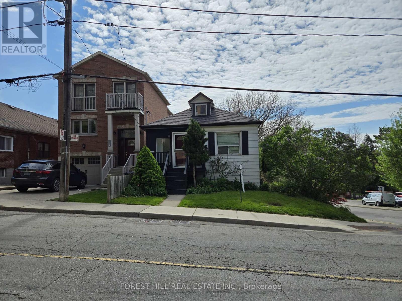 Property at 4053 OLD DUNDAS STREET image 3