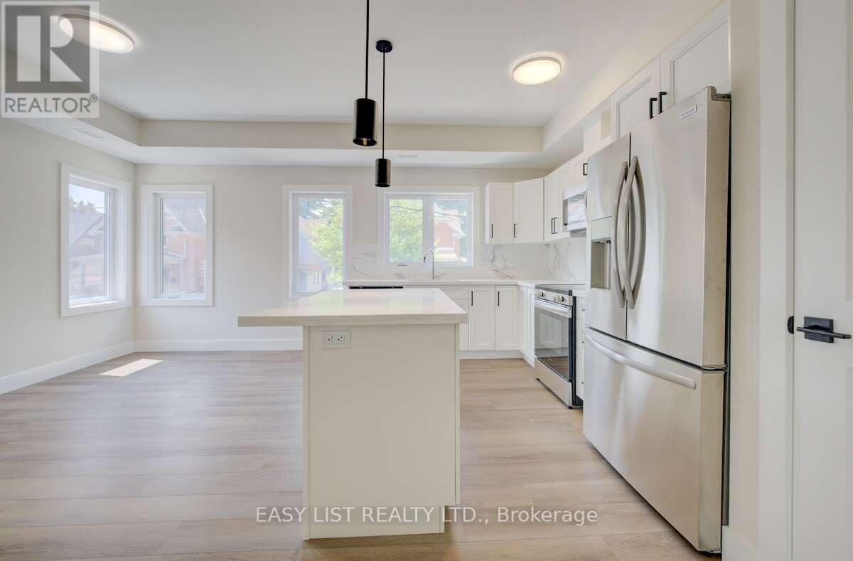 4 - 17 Peter Street, Kitchener, Ontario  N2G 3J5 - Photo 15 - X12220613