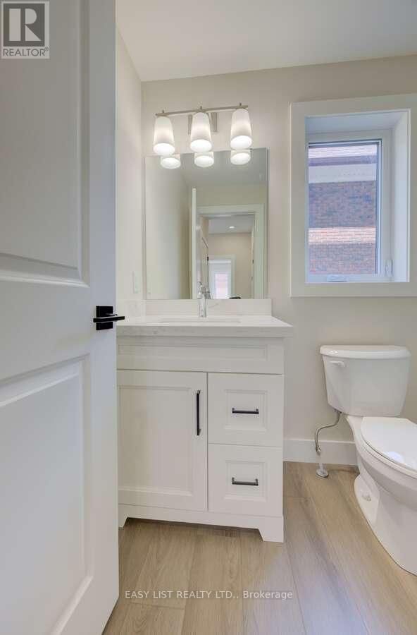 4 - 17 Peter Street, Kitchener, Ontario  N2G 3J5 - Photo 9 - X12220613