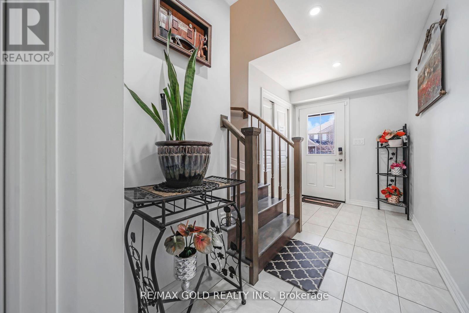 Property at 80 MONARCH STREET image 4
