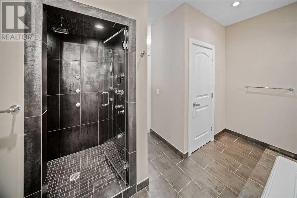 11 Westland Manor Sw, Calgary, Alberta  T3H 0W2 - Photo 26 - A2223339
