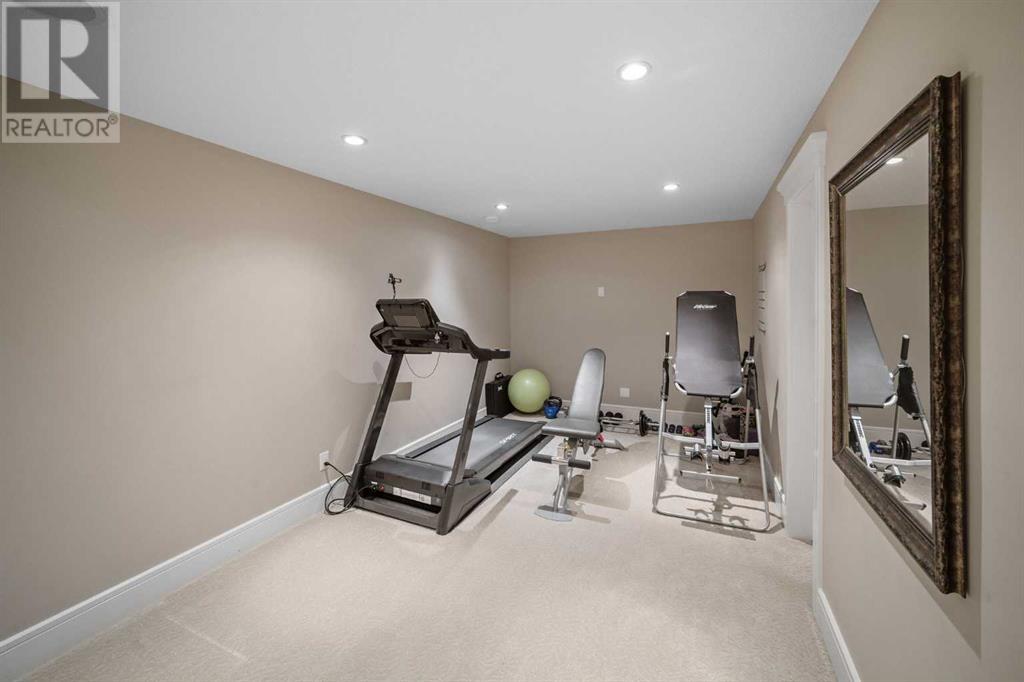 11 Westland Manor Sw, Calgary, Alberta  T3H 0W2 - Photo 37 - A2223339