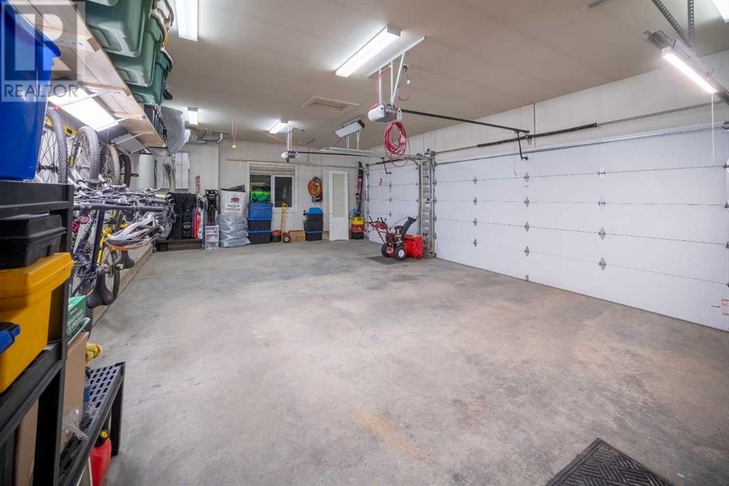 11 Westland Manor Sw, Calgary, Alberta  T3H 0W2 - Photo 42 - A2223339