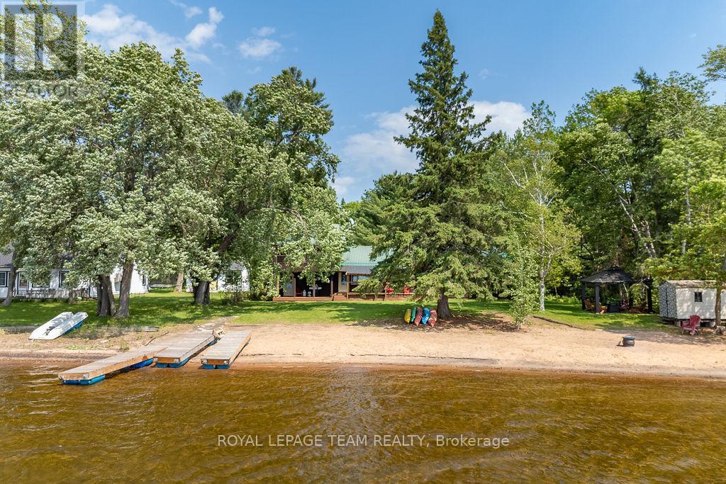 42165 COMBERMERE ROAD, Madawaska Valley, Ontario