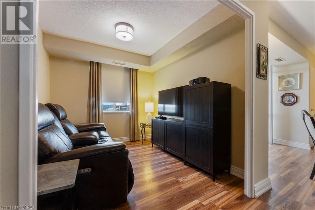 301 Frances Avenue Unit# 1605, Stoney Creek, Ontario  L8E 3W6 - Photo 7 - 40737347