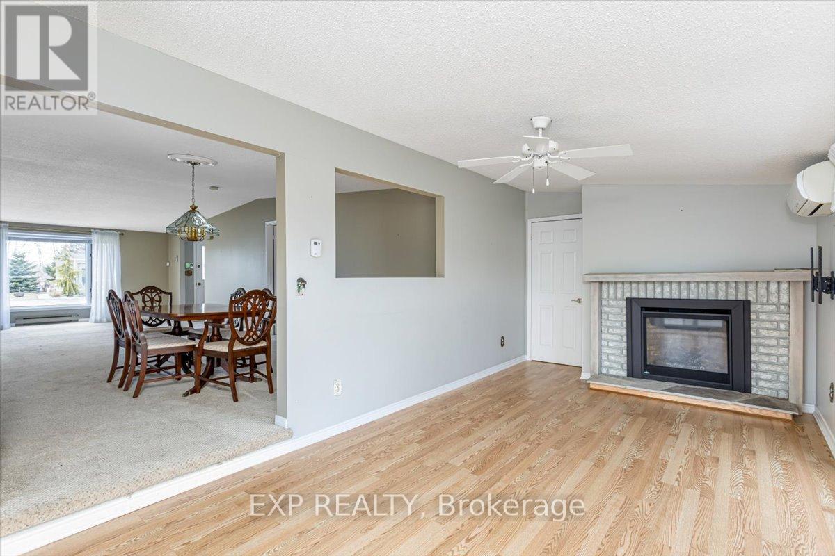 52 Fairway Drive, Clarington, Ontario  L1B 1B3 - Photo 15 - E12046507