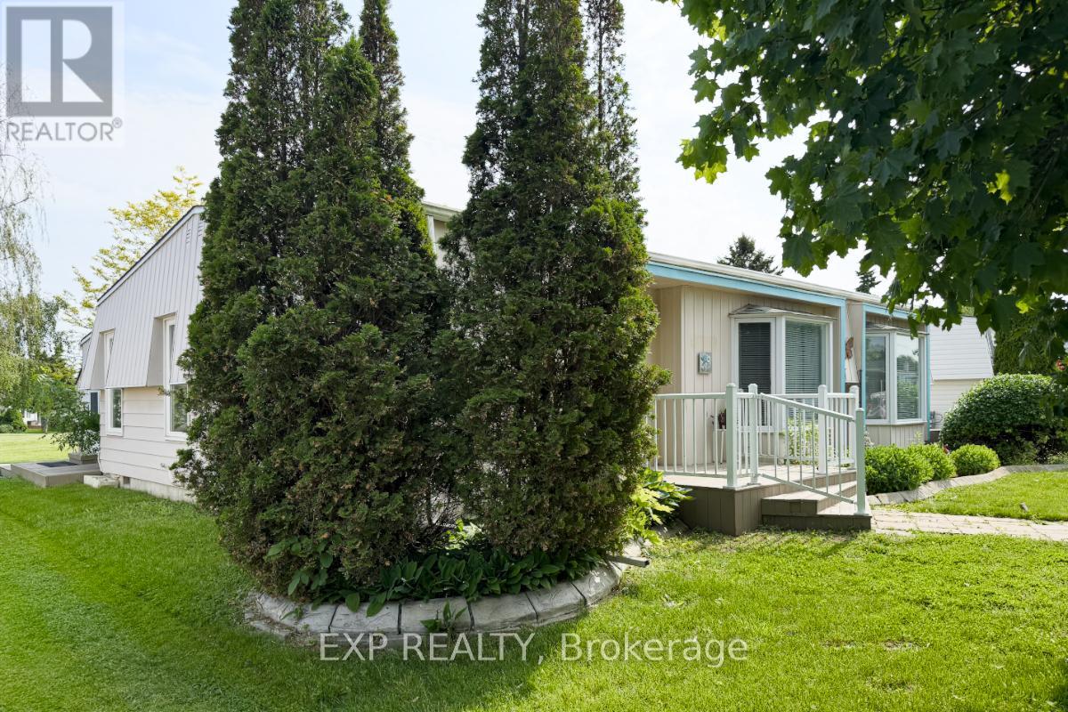 52 Fairway Drive, Clarington, Ontario  L1B 1B3 - Photo 5 - E12046507