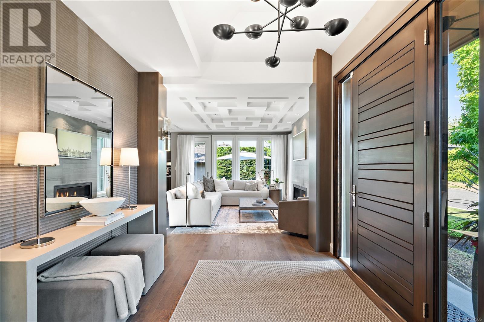 Property at 2685 Burdick Ave image 4