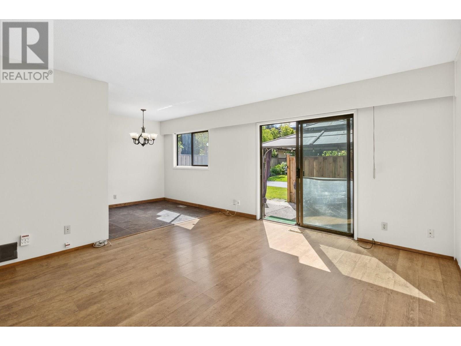 Property at 1142 PREMIER STREET image 2