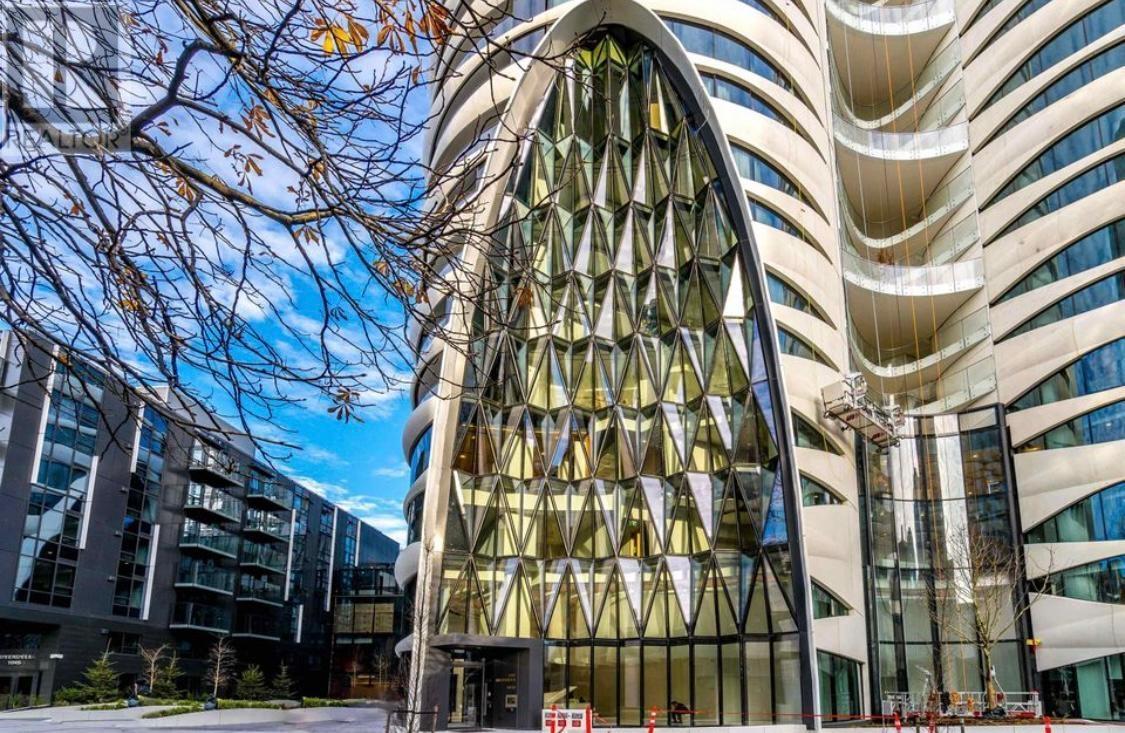 1033 NELSON STREET, Vancouver, British Columbia