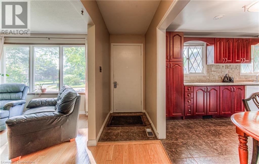 Property at 553 TEAKWOOD Drive image 3