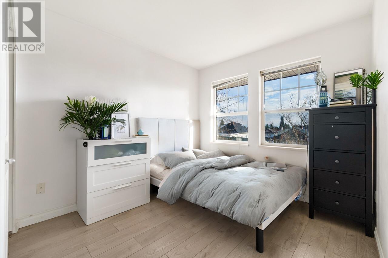 25 7238 18TH AVENUE, Burnaby, British Columbia