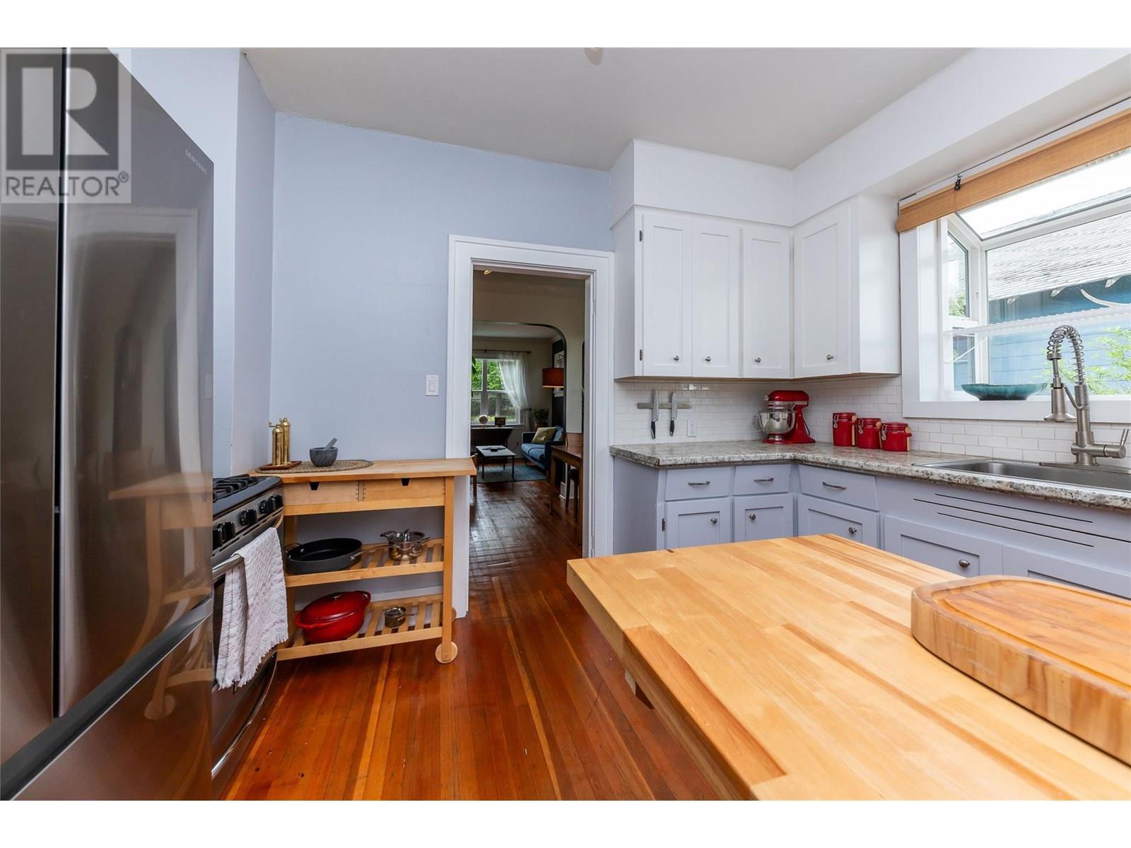 Property at 786 St Paul Street image 4