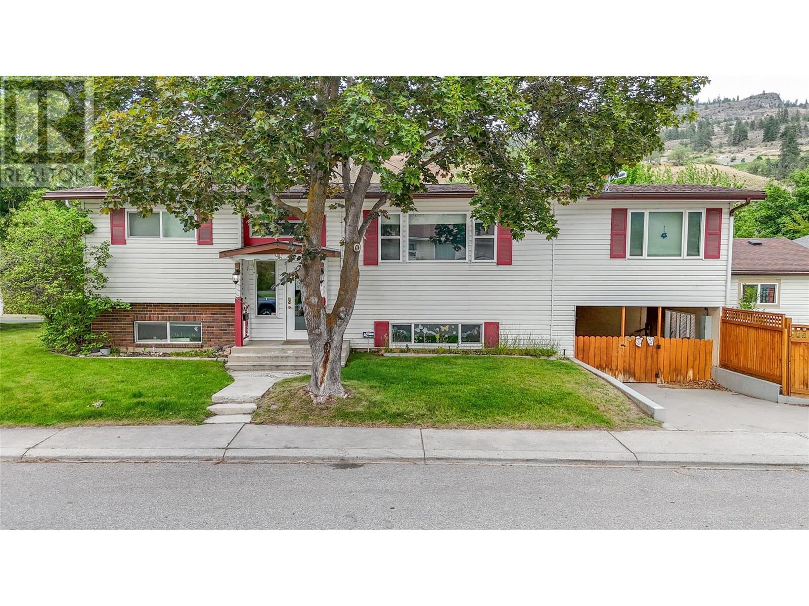 96 YORKTON Avenue, Penticton, British Columbia