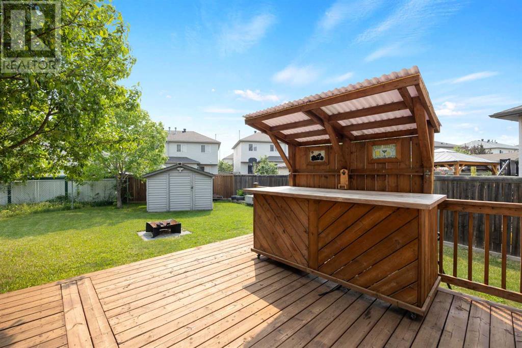 Property at 112 Bruin Bay image 2