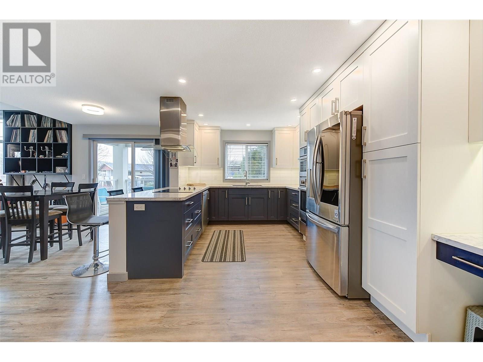 Property at 555 Houghton Road Unit# 205 image 3