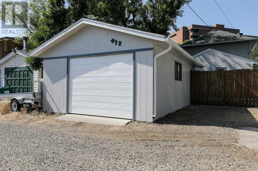 812 6 Avenue S, Lethbridge, Alberta  T1H 0Z6 - Photo 33 - A2230919