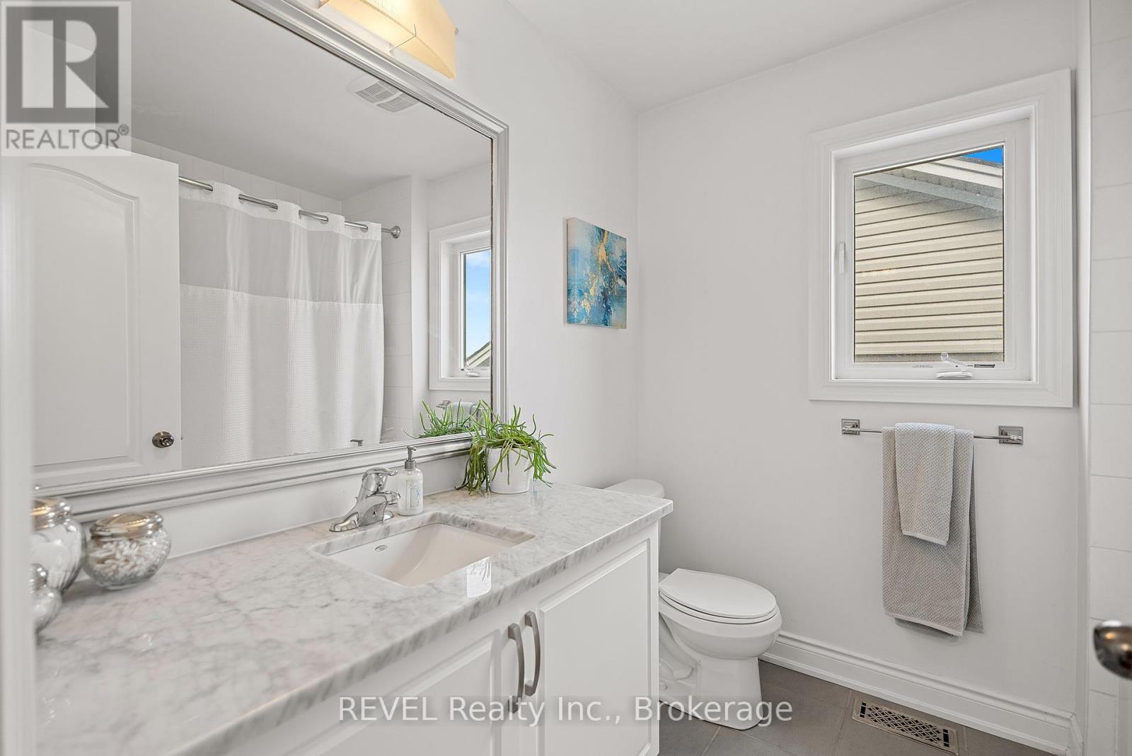 8531 Dogwood Crescent, Niagara Falls, Ontario  L2H 0K7 - Photo 33 - X12220746