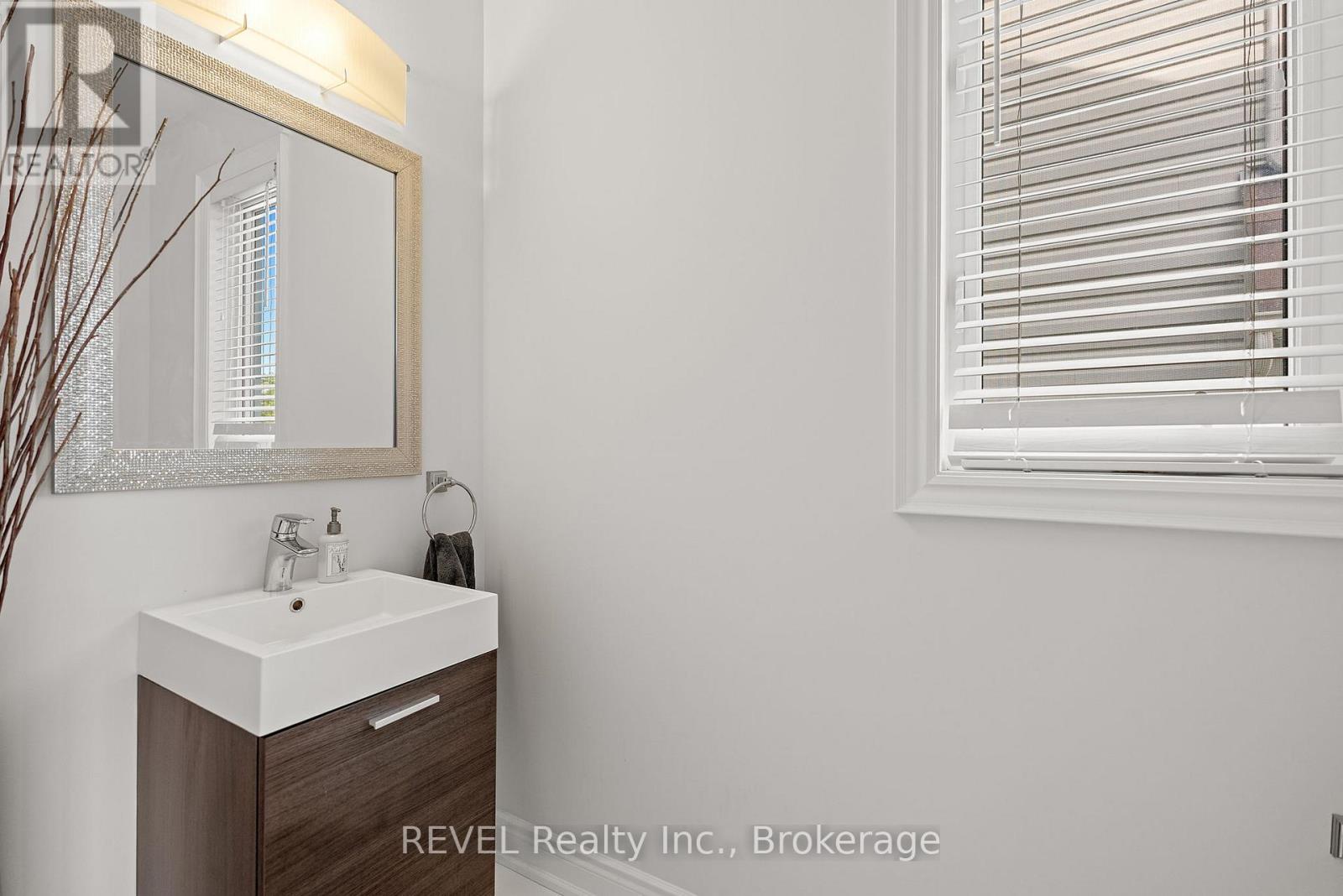 8531 Dogwood Crescent, Niagara Falls, Ontario  L2H 0K7 - Photo 34 - X12220746
