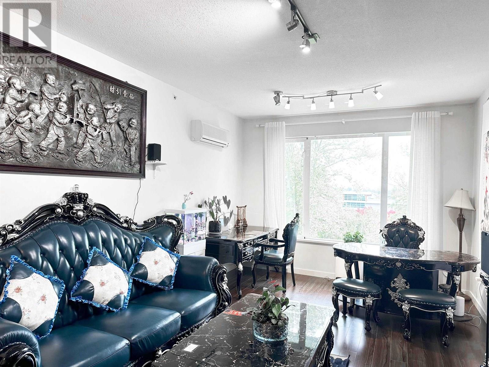 449 9388 Mckim Way, Richmond, British Columbia  V6X 1C9 - Photo 2 - R2991022