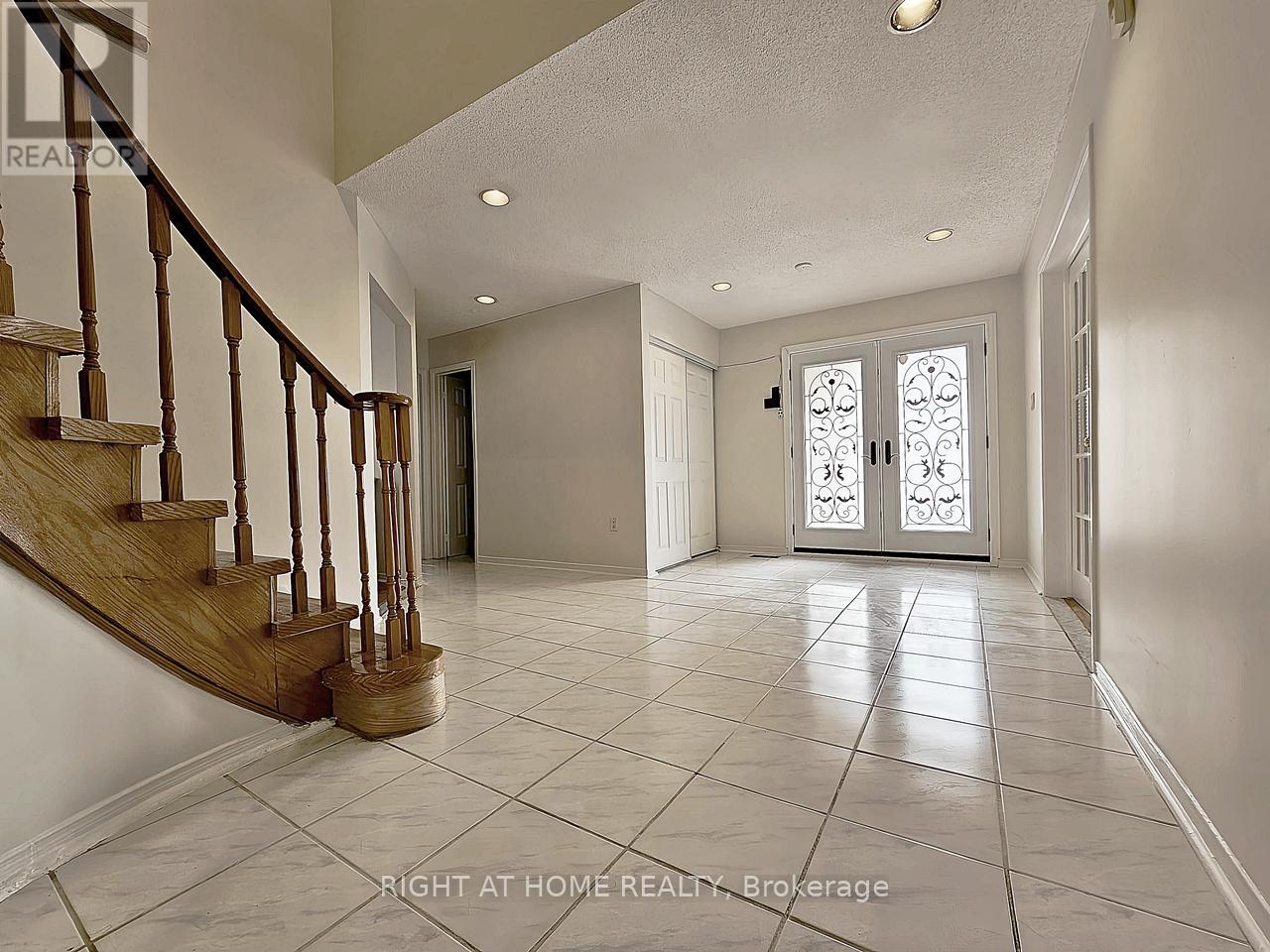 Property at 116 COOPERAGE CRESCENT image 4