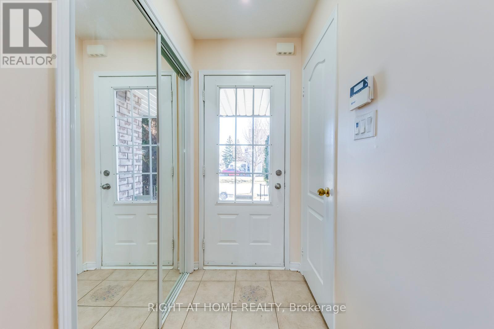 Property at 26 OGLEVIE DRIVE image 3
