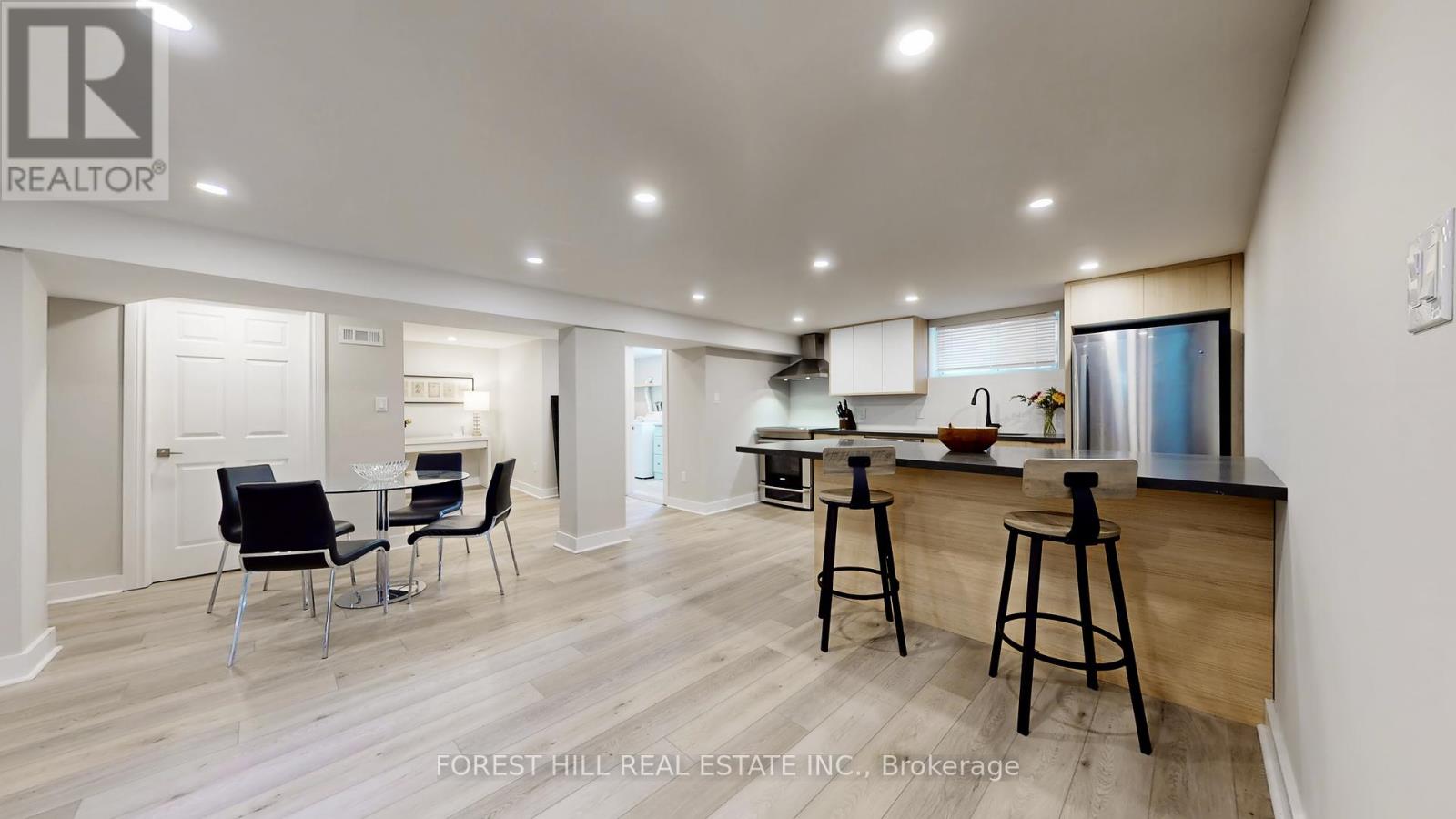 41 LESMAR DRIVE, Toronto, Ontario
