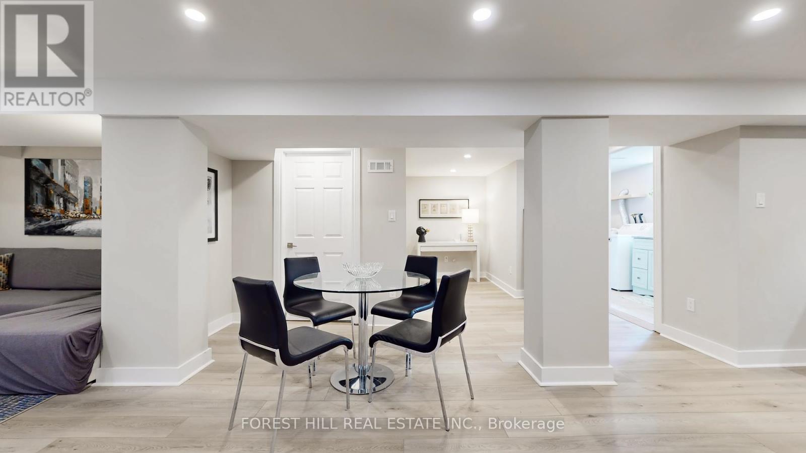 41 Lesmar Drive, Toronto, Ontario  M9B 2V3 - Photo 6 - W12220770