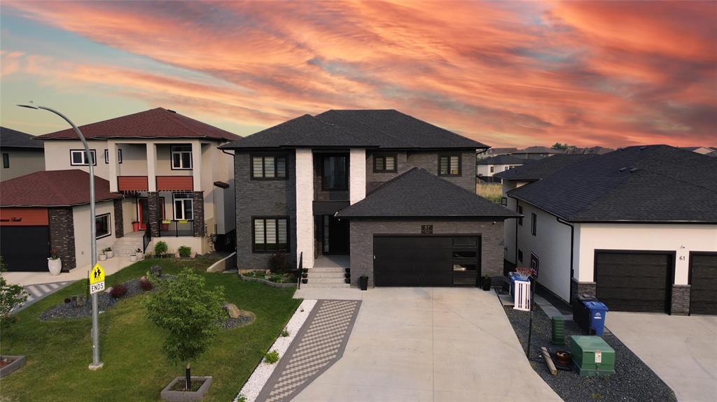 57 Brooksmere Trail, Winnipeg, Manitoba
