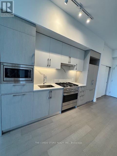 905 - 8 MANOR ROAD W, Toronto, Ontario