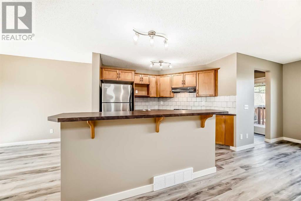 Property at 148 Eversyde Boulevard SW image 5