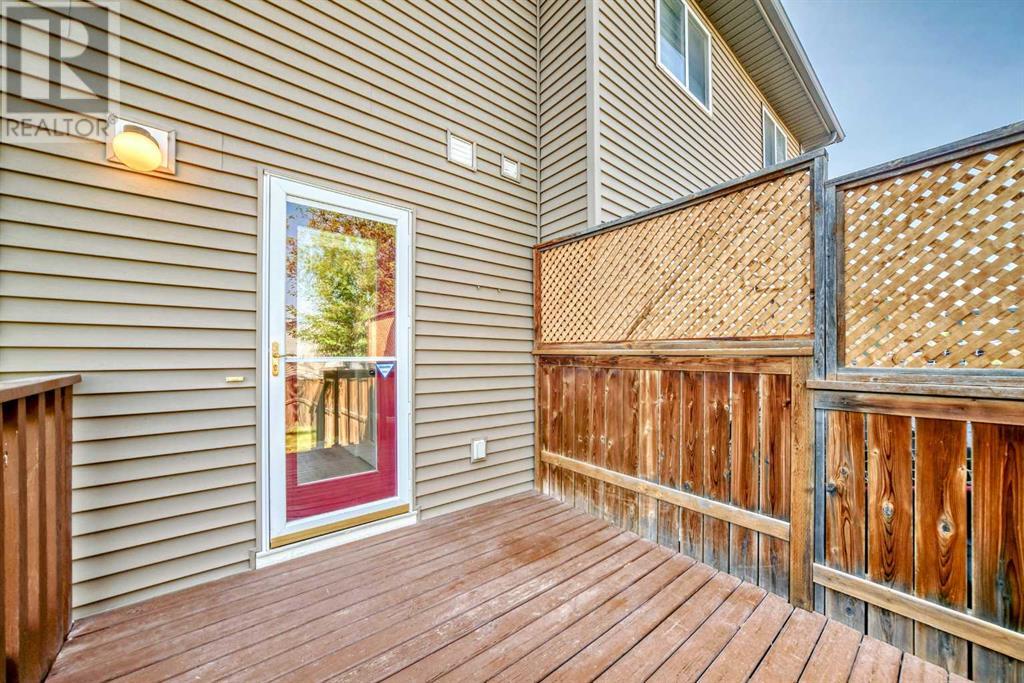 Property at 148 Eversyde Boulevard SW image 3