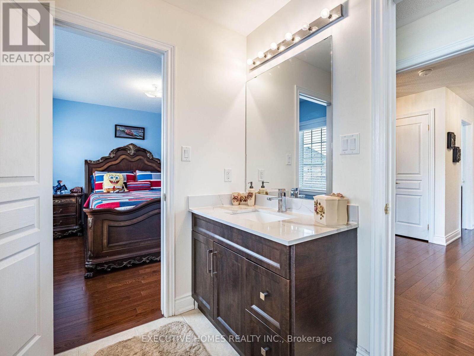 1 Orangeblossom Trail, Brampton (Credit Valley), Ontario  L6X 3B4 - Photo 22 - W12220775