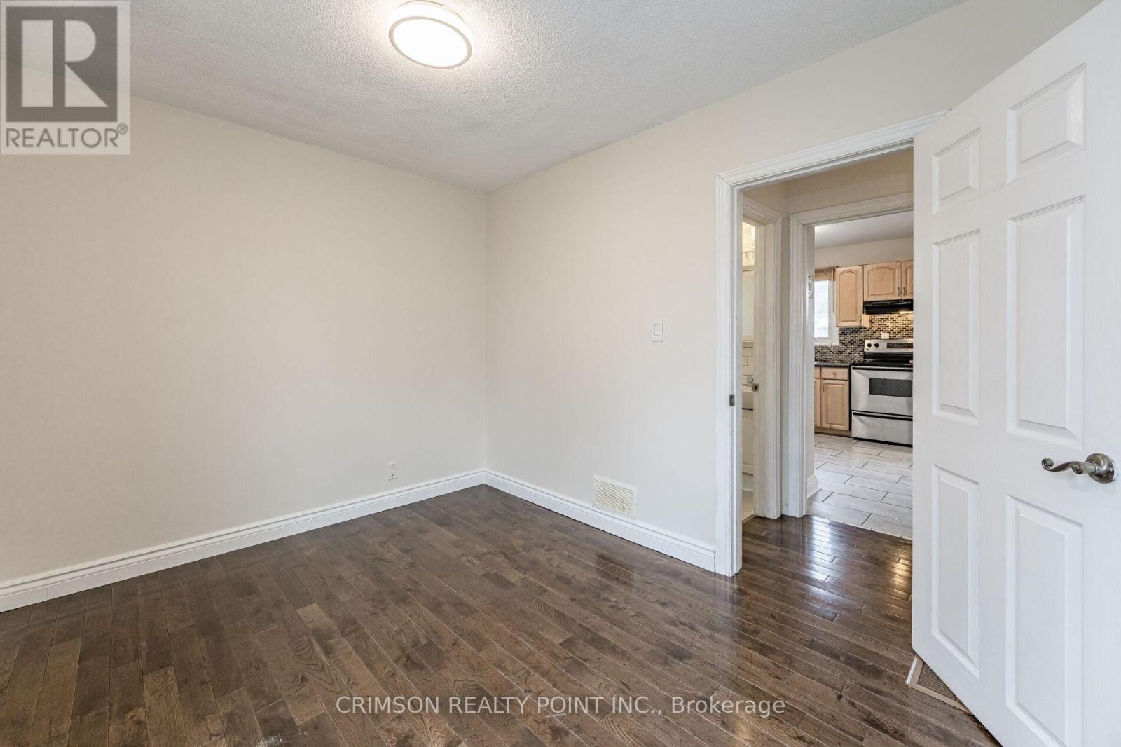 42 East 11th Street, Hamilton, Ontario  L9A 3T2 - Photo 16 - X12220784