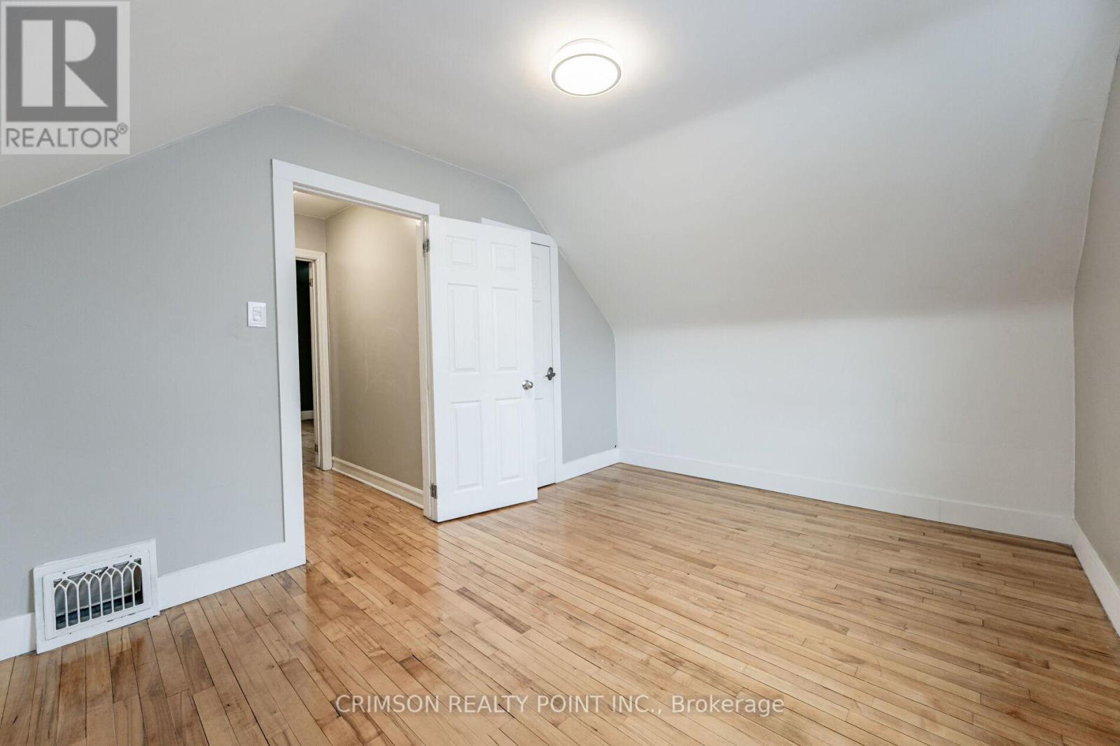 42 East 11th Street, Hamilton, Ontario  L9A 3T2 - Photo 21 - X12220784