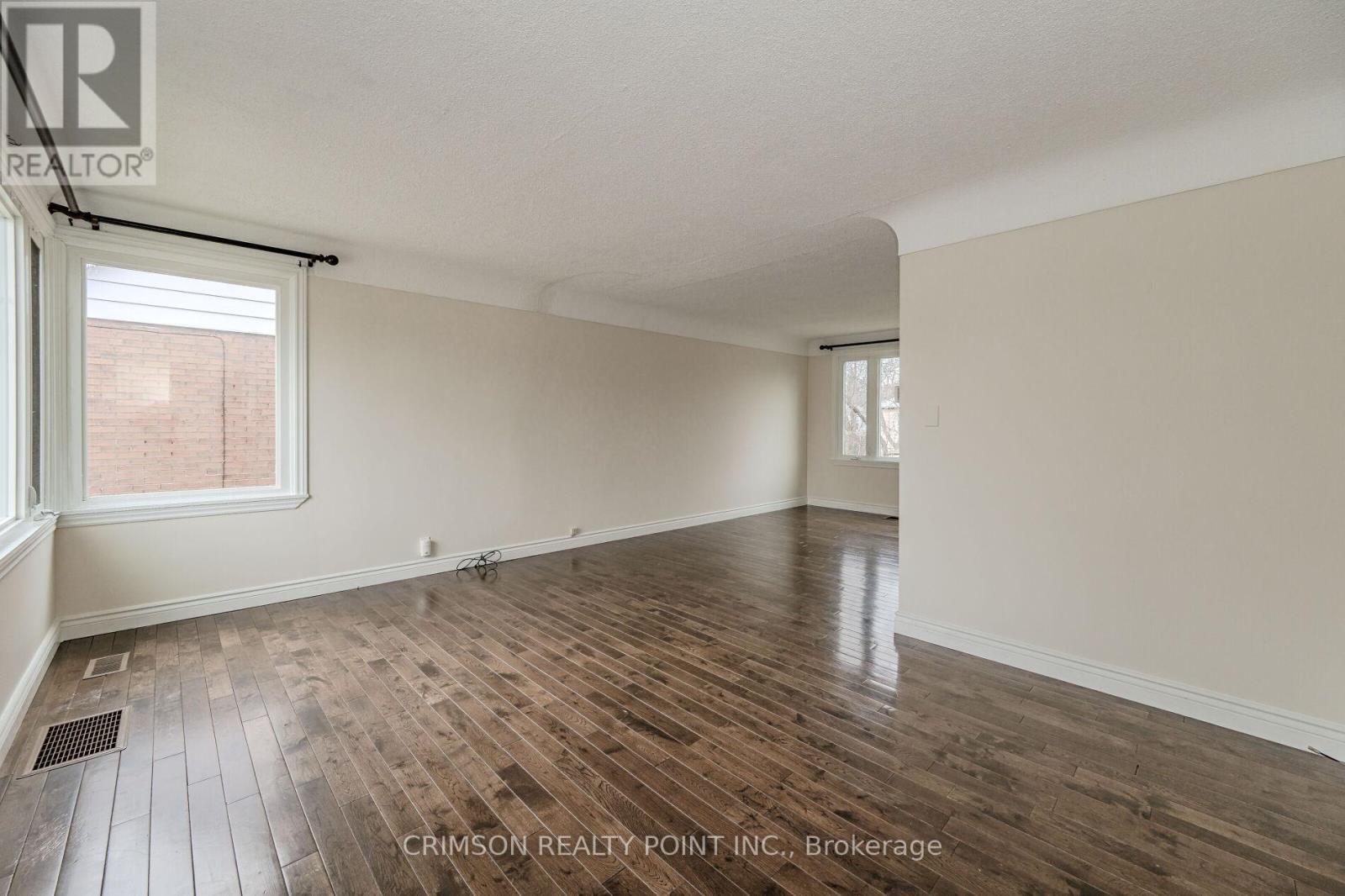 42 East 11th Street, Hamilton, Ontario  L9A 3T2 - Photo 3 - X12220784