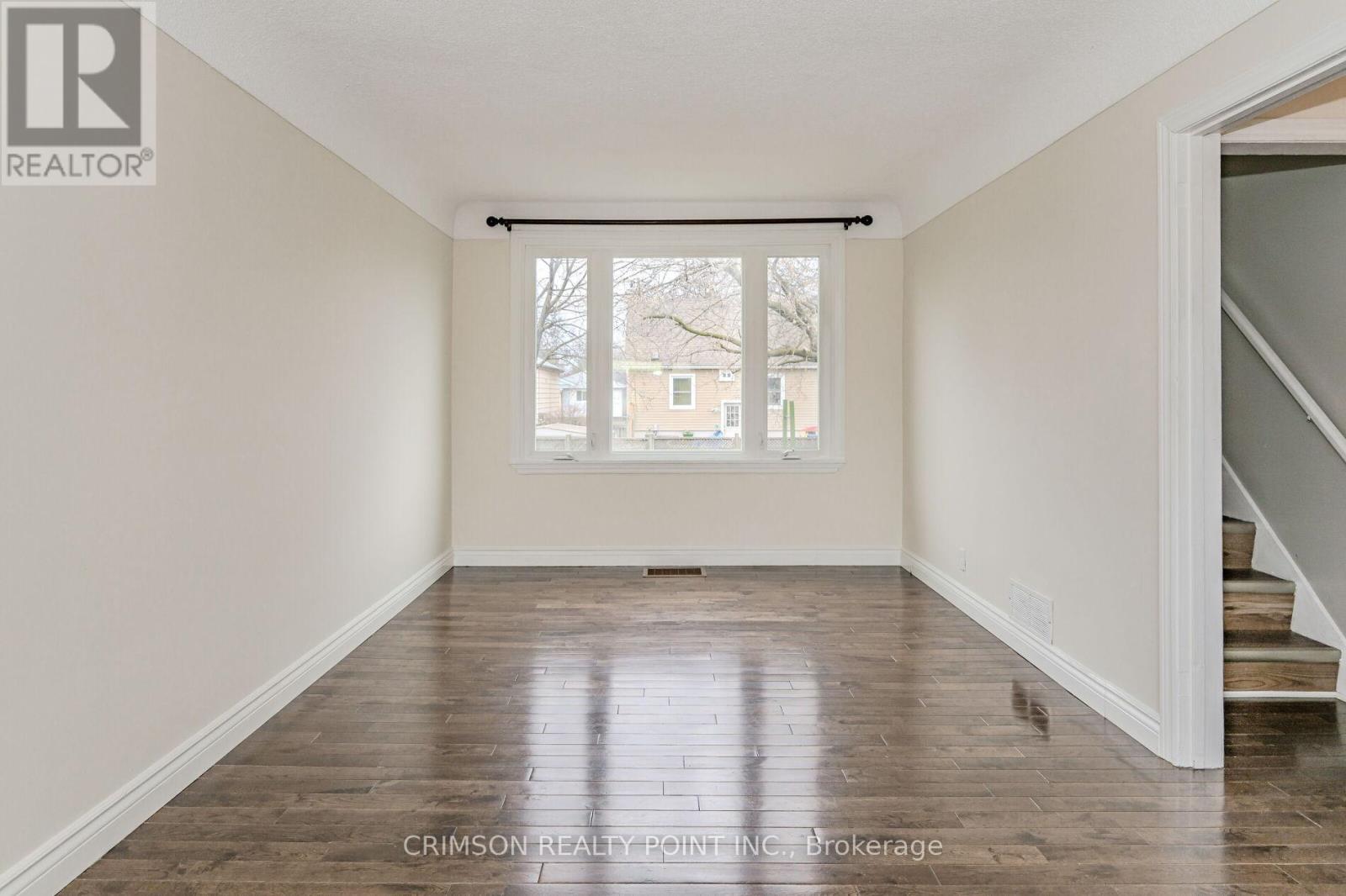 42 East 11th Street, Hamilton, Ontario  L9A 3T2 - Photo 9 - X12220784