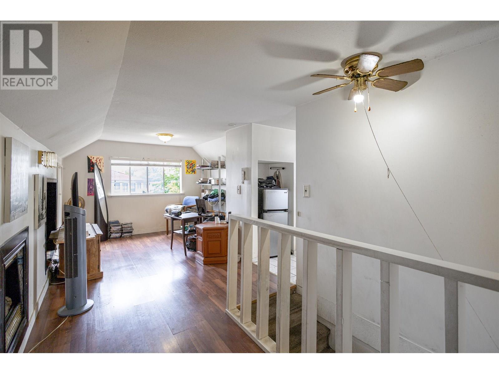 Property at 316 PEMBINA STREET image 4
