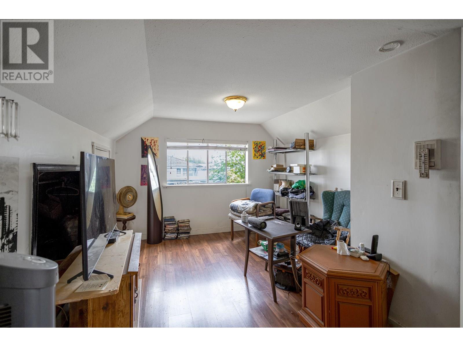 Property at 316 PEMBINA STREET image 5