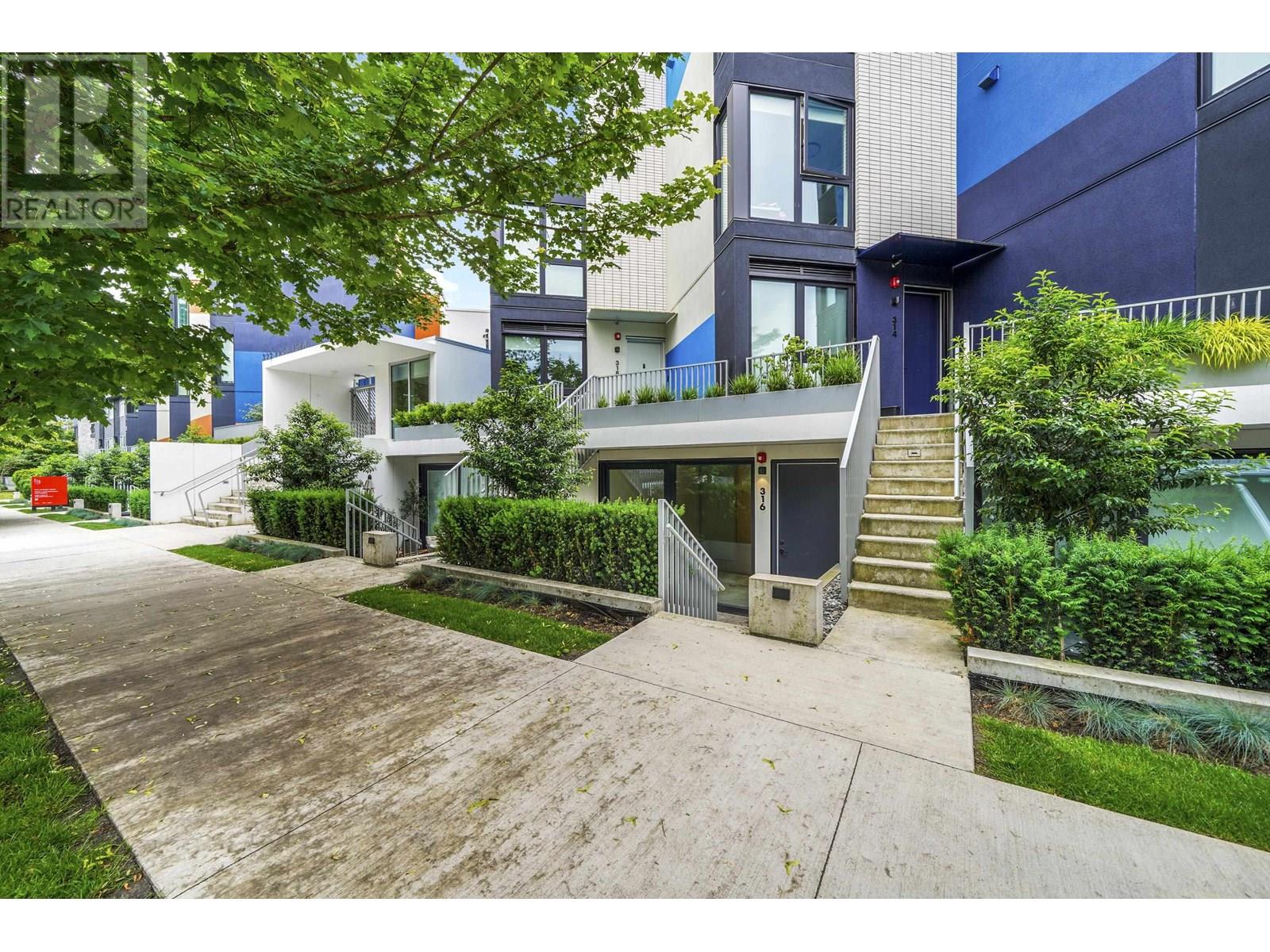 316 E 15TH AVENUE, Vancouver, British Columbia